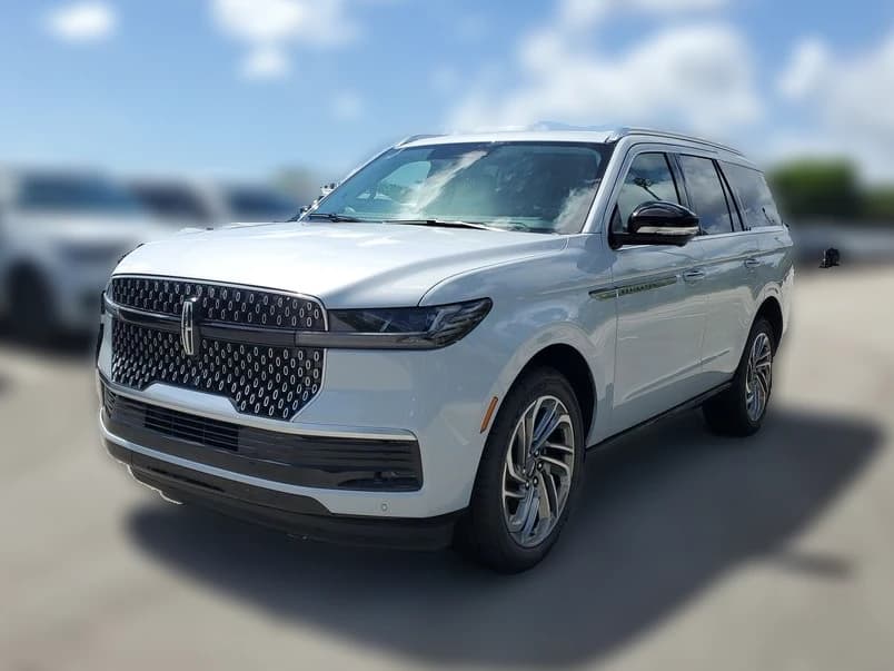 Lincoln Navigator Reserve 4x4 2026 — side view