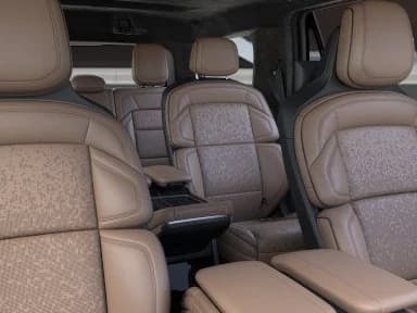 Lincoln Navigator Black Label 4x4 2026 — side view