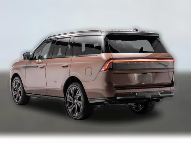 Lincoln Navigator Black Label 4x4 2026 — side view