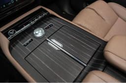 Lincoln Navigator Black Label 4x4 2026 — side view