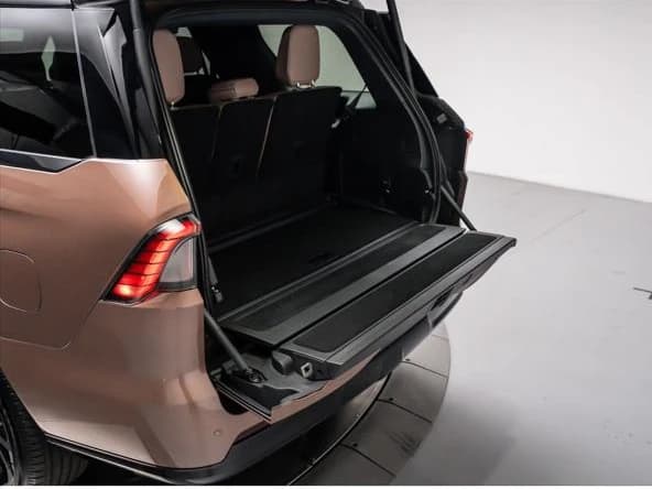 Lincoln Navigator Black Label 4x4 2026 — side view