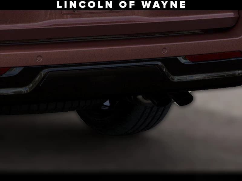 Lincoln Navigator Black Label 4x4 2027 — side view