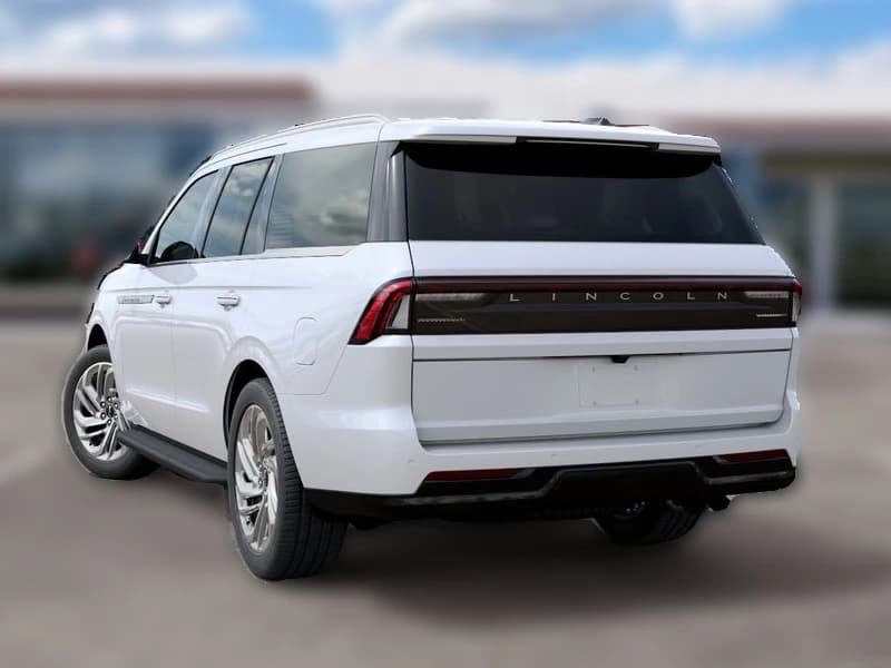 Lincoln Navigator Premiere 4x4 2027 — side view
