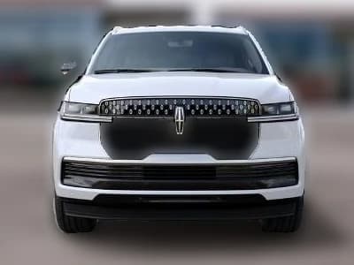 Lincoln Navigator Premiere 4x4 2027 — side view