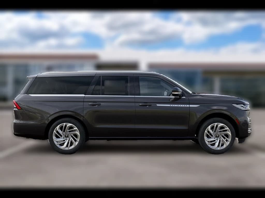 Lincoln Navigator L Reserve 4x4 2027 — side view