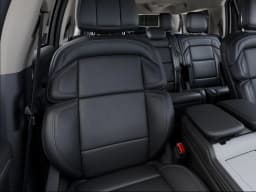 Lincoln Navigator L Reserve 4x4 2027 — side view