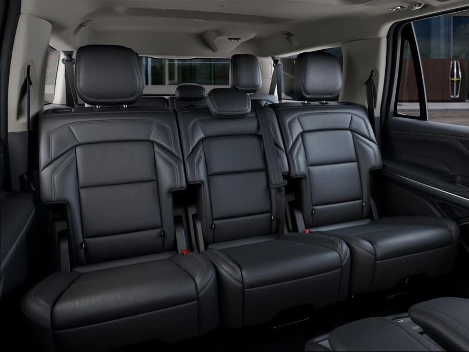 Lincoln Navigator L Reserve 4x4 2027 — side view