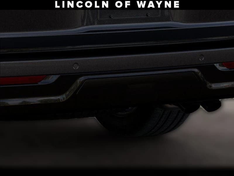 Lincoln Navigator L Reserve 4x4 2027 — side view