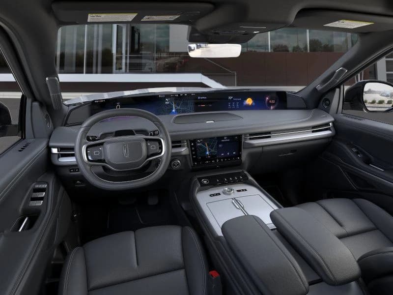 Lincoln Navigator L Reserve 4x4 2026 — side view