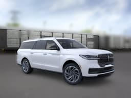 Lincoln Navigator L Reserve 4x4 2026 — side view