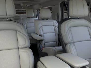 Lincoln Navigator L Reserve 4x4 2026 — side view