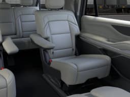 Lincoln Navigator L Reserve 4x4 2026 — side view
