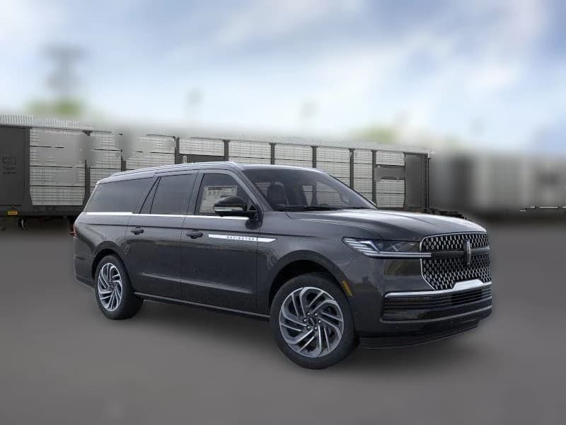 Lincoln Navigator L Reserve 4x4 2026 — side view