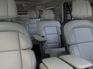 Lincoln Navigator L Reserve 4x4 2026 — side view