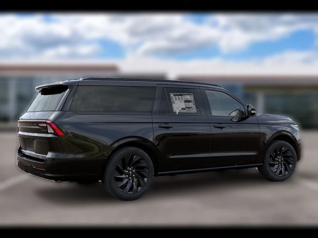 Lincoln Navigator L Reserve 4x4 2027 — side view