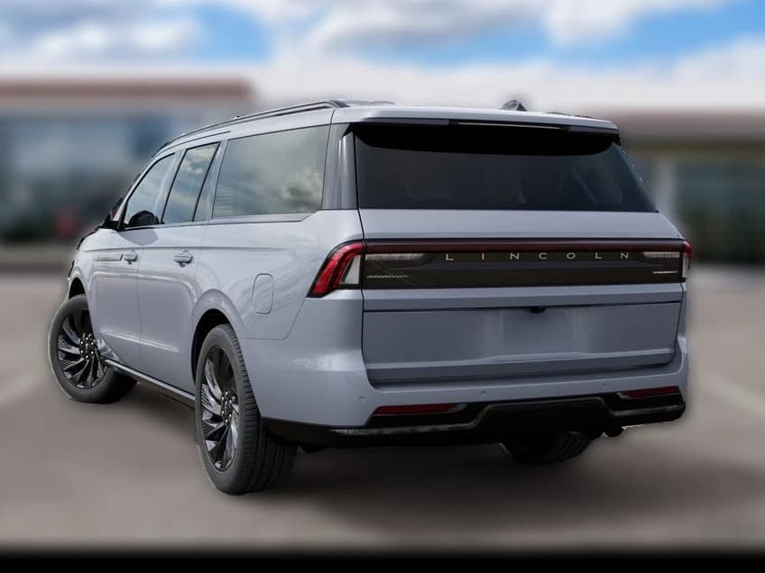 Lincoln Navigator L Reserve 4x4 2027 — side view
