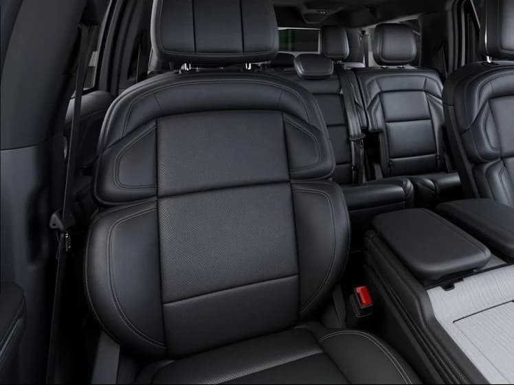 Lincoln Navigator L Reserve 4x4 2027 — side view