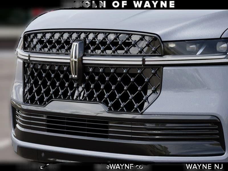 Lincoln Navigator L Reserve 4x4 2027 — side view
