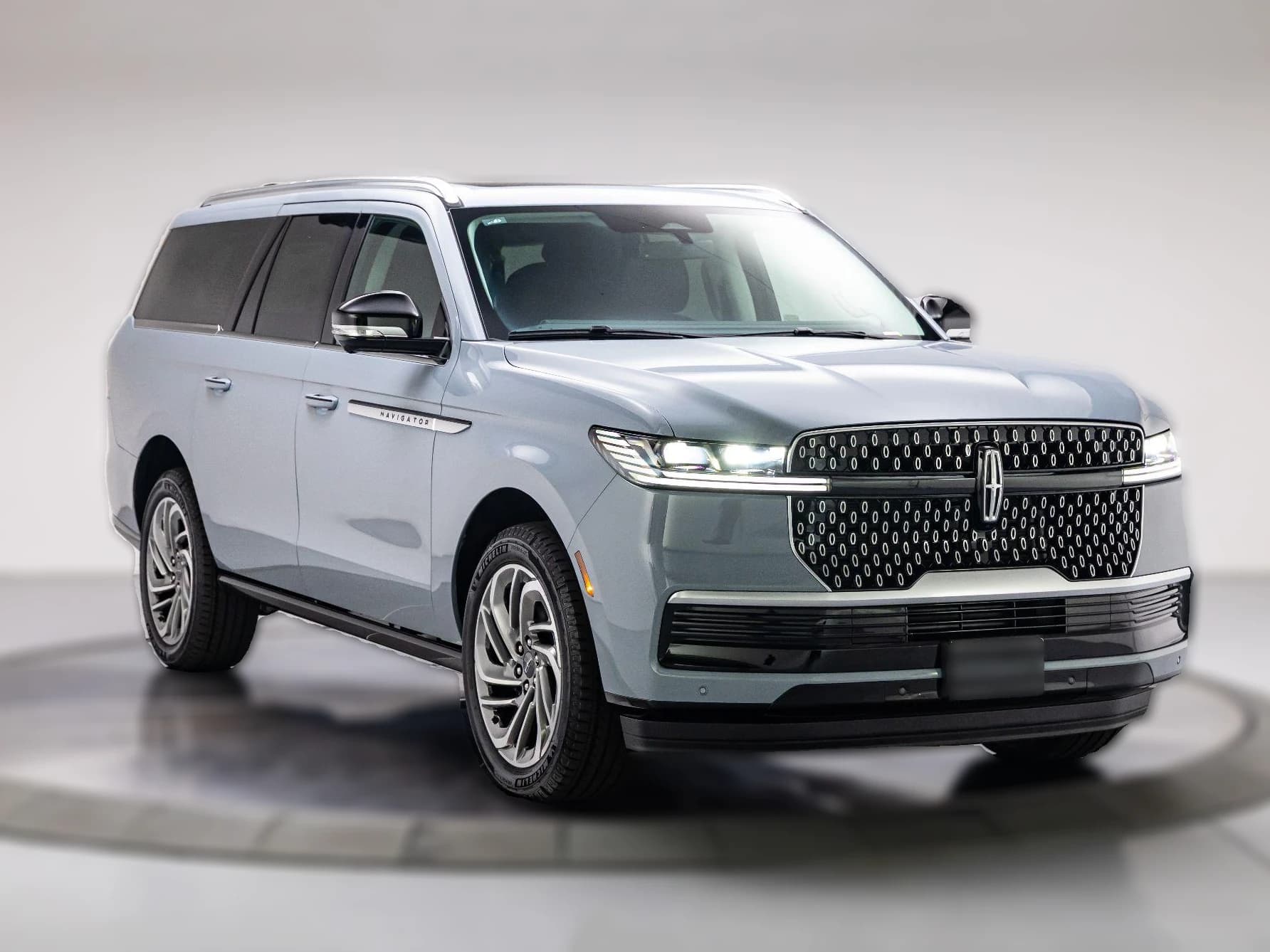Lincoln Navigator L Reserve 4x4 2027 — side view