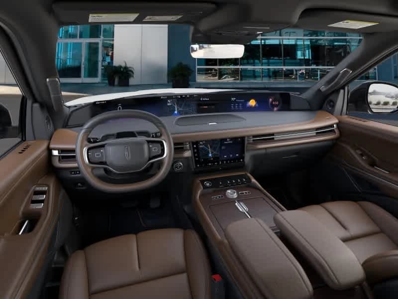 Lincoln Navigator L Reserve 4x4 2025 — side view