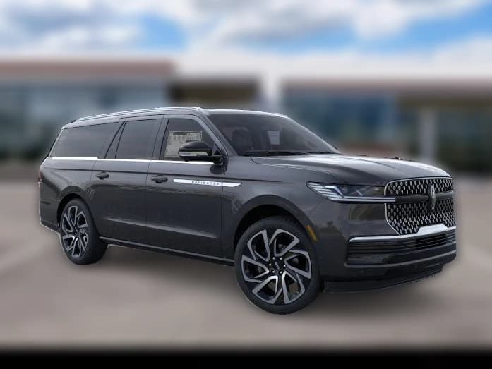 Lincoln Navigator L Reserve 4x4 2026 — side view