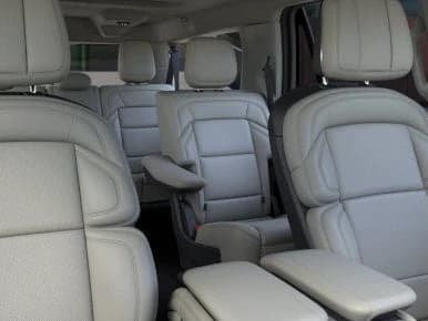 Lincoln Navigator L Reserve 4x4 2026 — side view