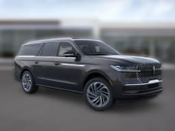 Lincoln Navigator L Reserve 4x4 2026 — side view