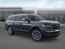 Lincoln Navigator L Reserve 4x4 2026 — side view