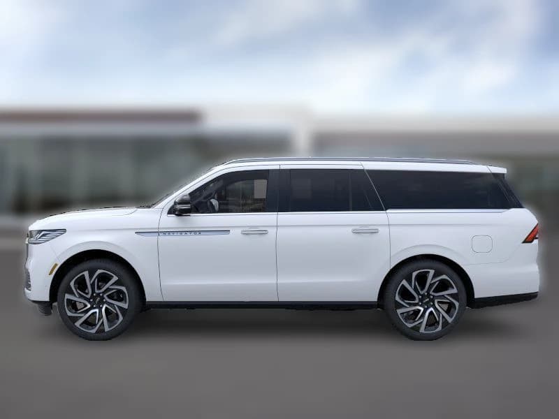Lincoln Navigator L Reserve 4x4 2026 — side view