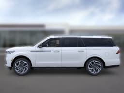 Lincoln Navigator L Premiere 4x4 2026 — side view