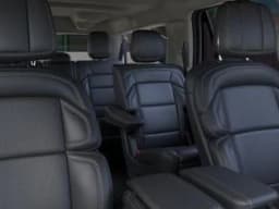 Lincoln Navigator L Premiere 4x4 2026 — side view