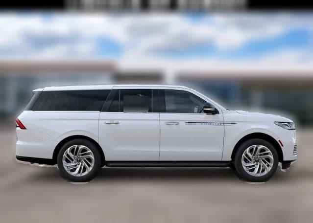 Lincoln Navigator L Premiere 4x4 2027 — side view