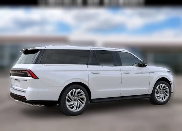 Lincoln Navigator L Premiere 4x4 2027 — side view