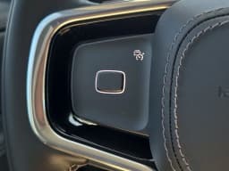 Lincoln Navigator L Premiere 4x4 2026 — side view