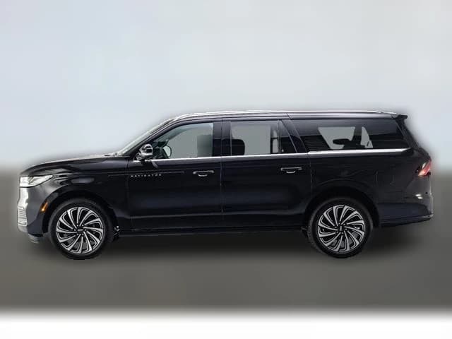 Lincoln Navigator L Black Label 4x4 2026 — side view