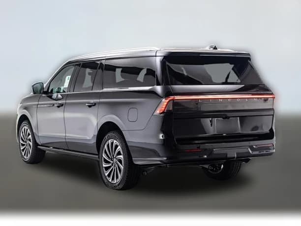 Lincoln Navigator L Black Label 4x4 2026 — side view