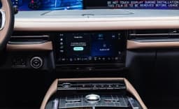 Lincoln Navigator L Black Label 4x4 2026 — side view