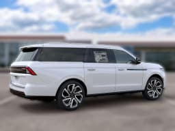 Lincoln Navigator L Black Label 4x4 2027 — side view