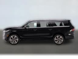 Lincoln Navigator L Black Label 4x4 2026 — side view
