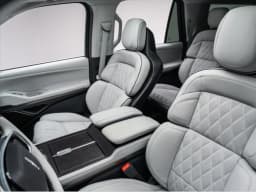 Lincoln Navigator L Black Label 4x4 2026 — side view