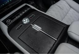 Lincoln Navigator L Black Label 4x4 2026 — side view