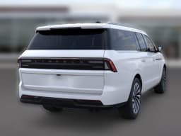 Lincoln Navigator L Black Label 4x4 2026 — side view