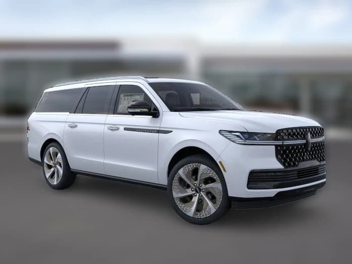 Lincoln Navigator L Black Label 4x4 2026 — side view