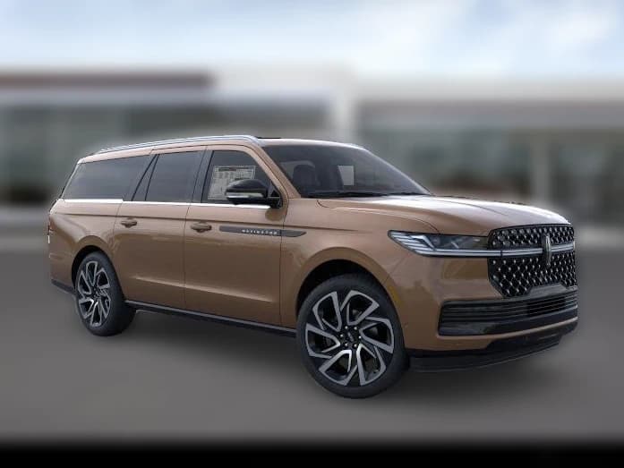 Lincoln Navigator L Black Label 4x4 2026 — side view