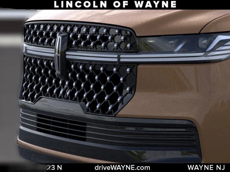 Lincoln Navigator L Black Label 4x4 2026 — side view