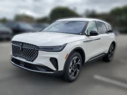 Lincoln Nautilus Premiere AWD 2026 — side view