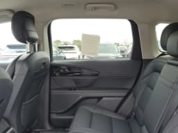 Lincoln Nautilus Premiere AWD 2026 — side view