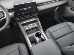Lincoln Nautilus Premiere AWD 2026 — side view