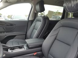 Lincoln Nautilus Premiere AWD 2026 — side view