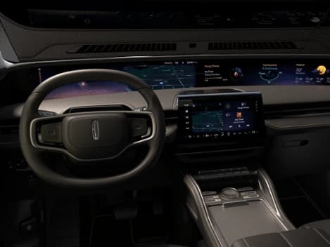 Lincoln Nautilus Premiere AWD 2026 — side view